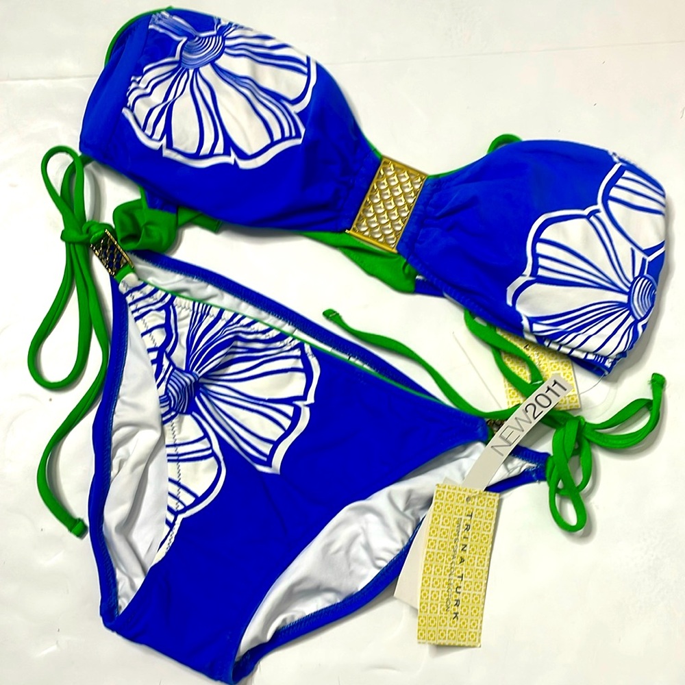 NWT- Trina Turk floral print blue and white